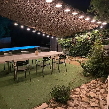 Maison Calme, Piscine Et Festival A Deux Pas