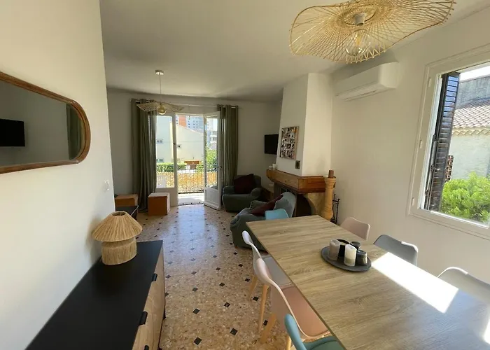 Дом отдыха Maison Calme, Piscine Et Festival A Deux Pas