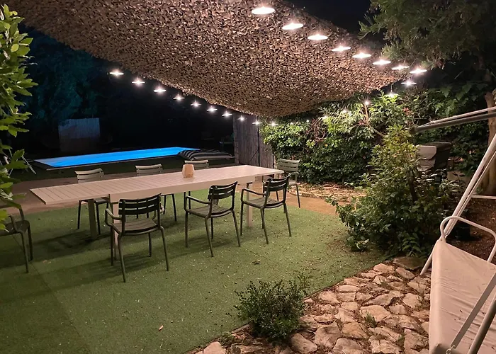 Дом отдыха Maison Calme, Piscine Et Festival A Deux Pas *