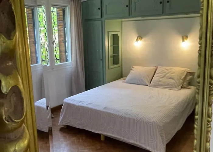 Maison Calme, Piscine Et Festival A Deux Pas Дом отдыха *